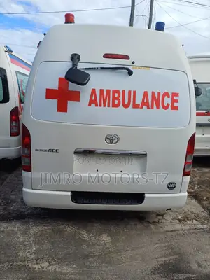 Toyota HiAce 2008 White