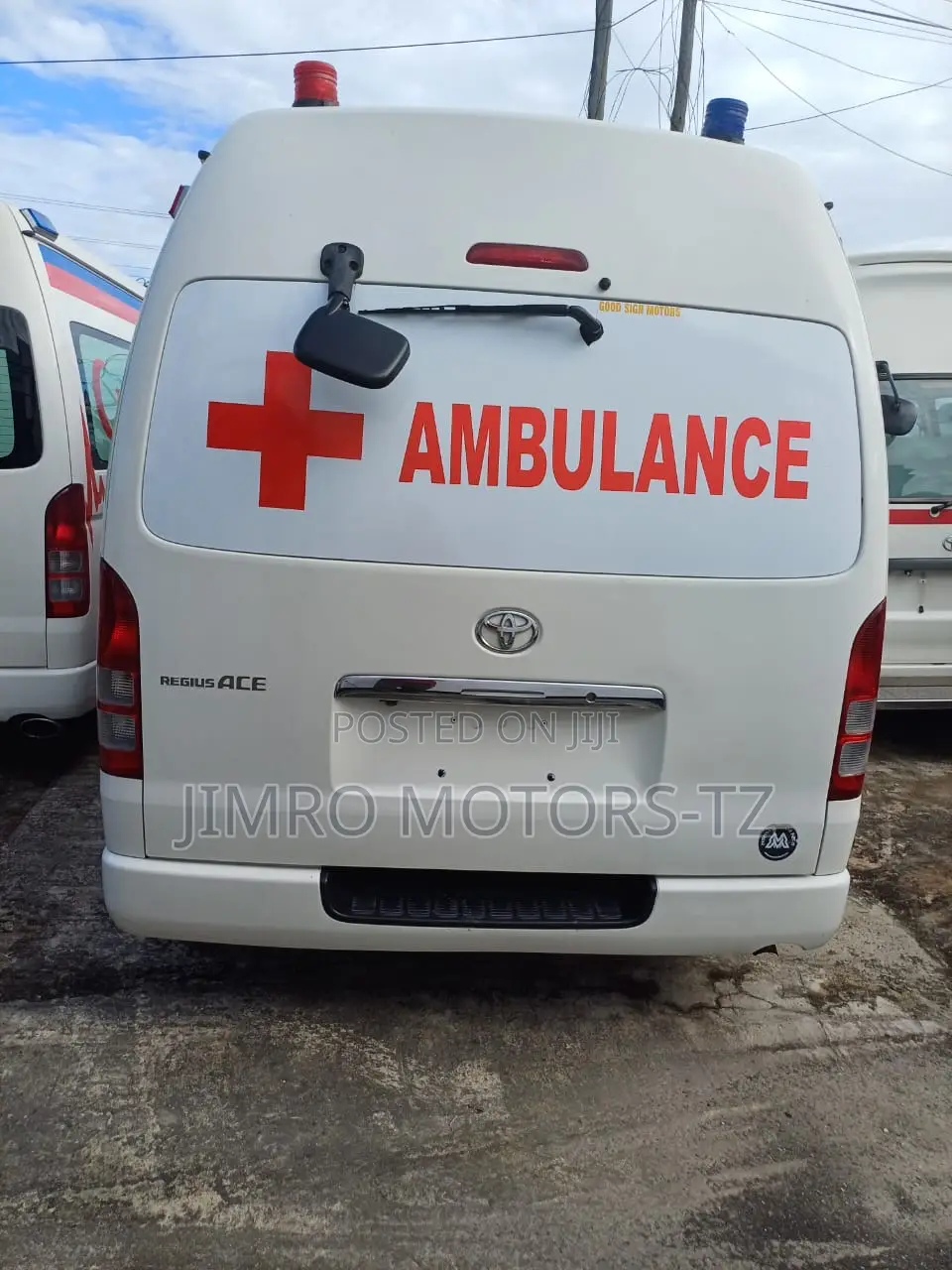 Toyota HiAce 2008 White