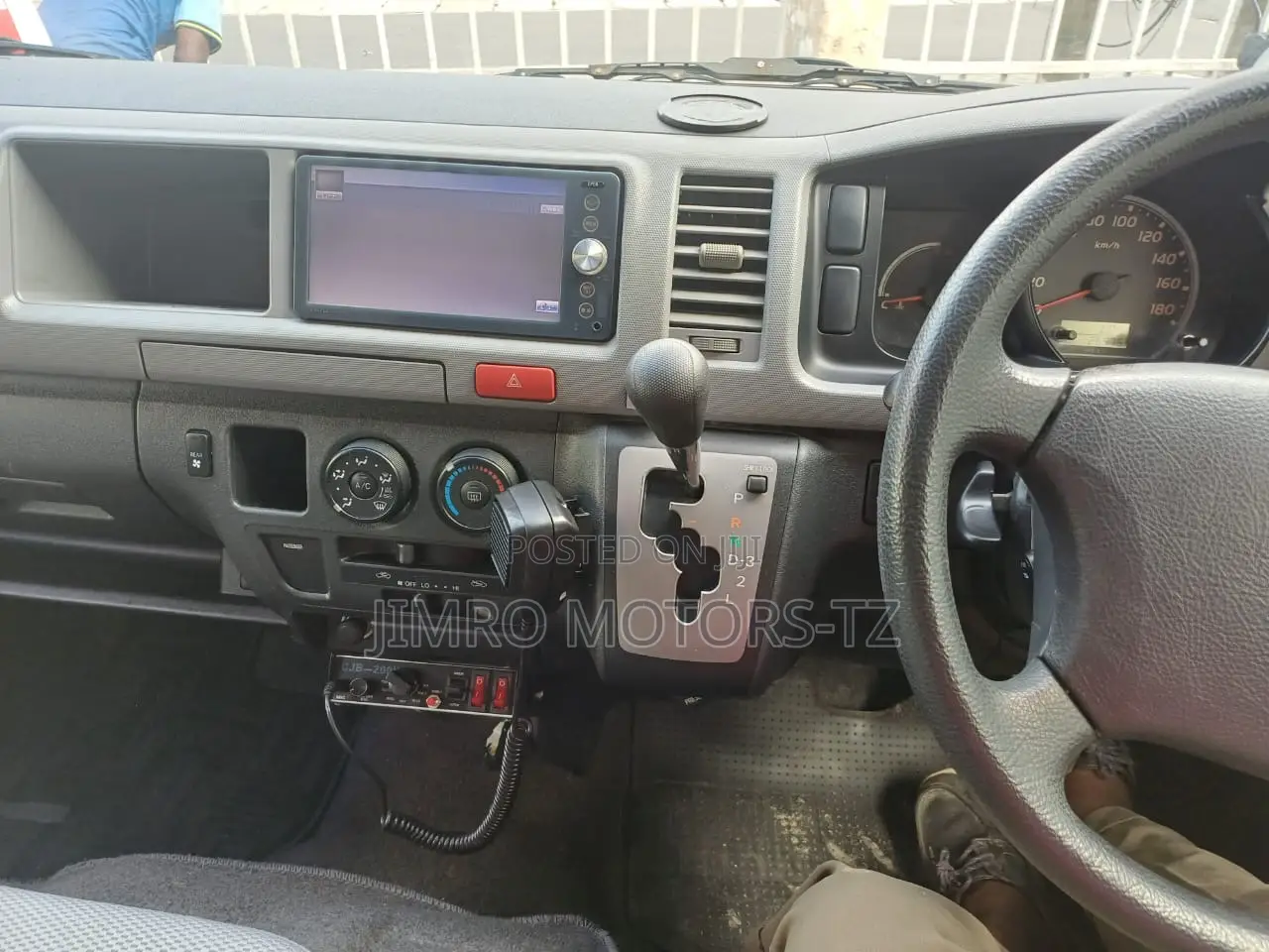Toyota HiAce 2008 White