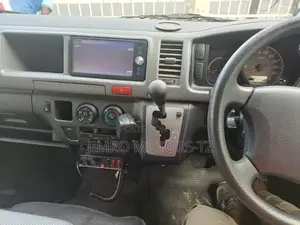 Toyota HiAce 2008 White