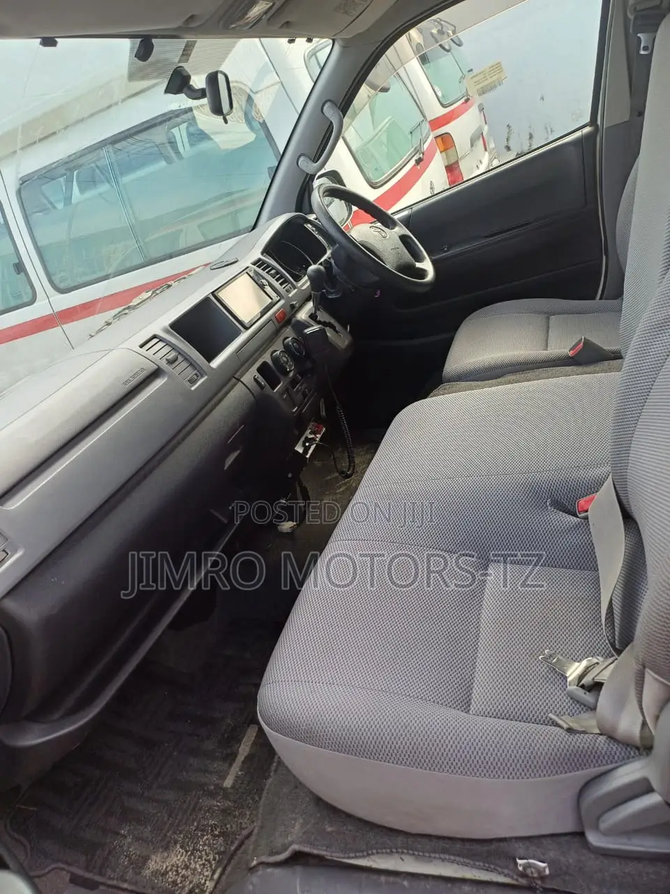 Toyota HiAce 2008 White