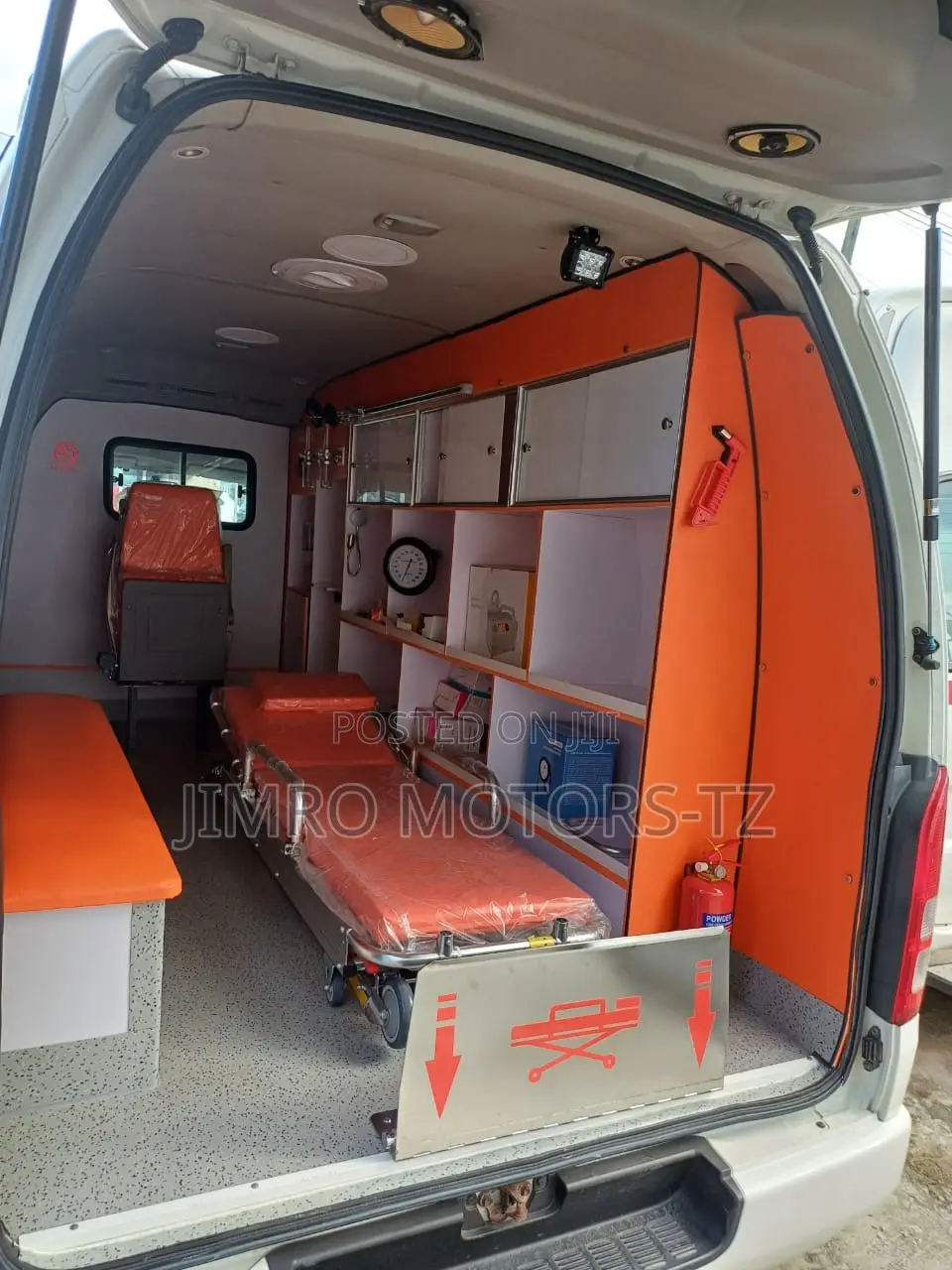 Toyota HiAce 2008 White