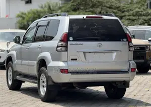 Toyota Land Cruiser Prado 2004 Silver