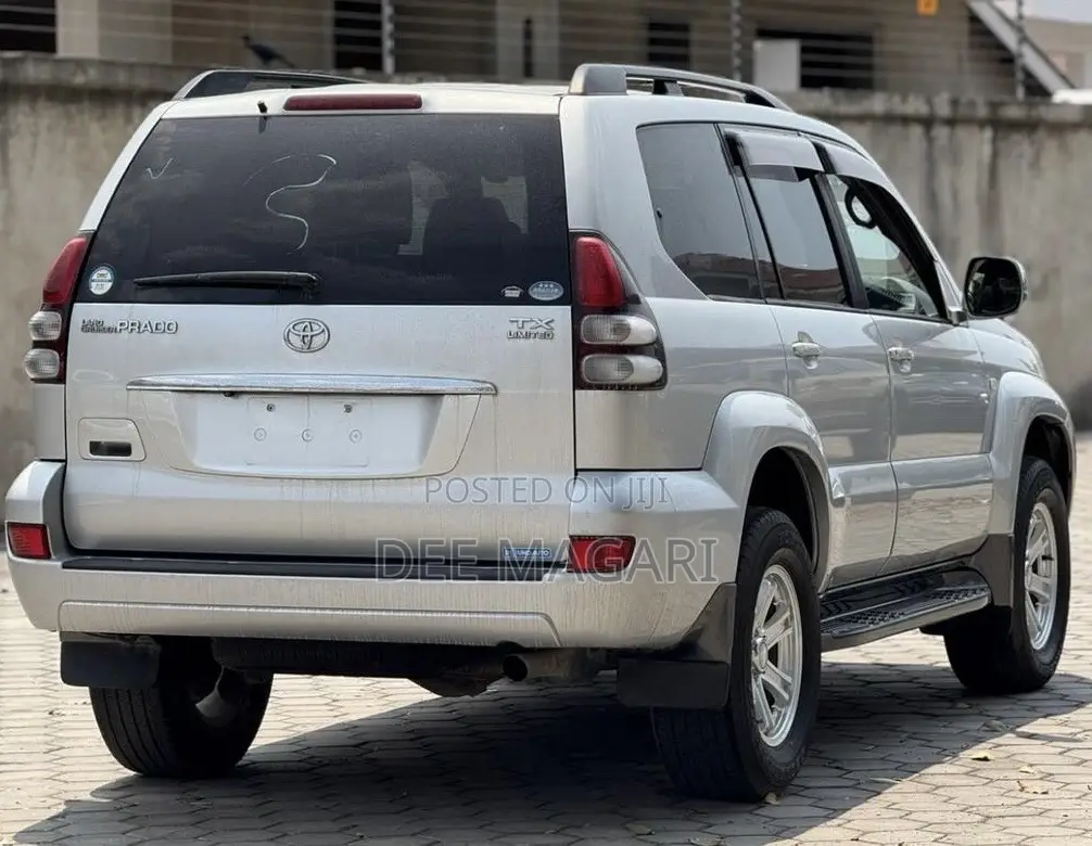Toyota Land Cruiser Prado 2004 Silver