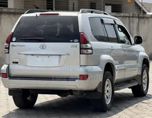 Toyota Land Cruiser Prado 2004 Silver