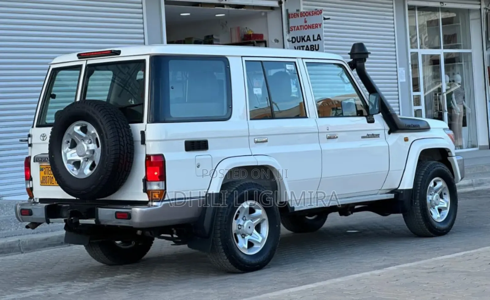 Toyota Land Cruiser 2013 White