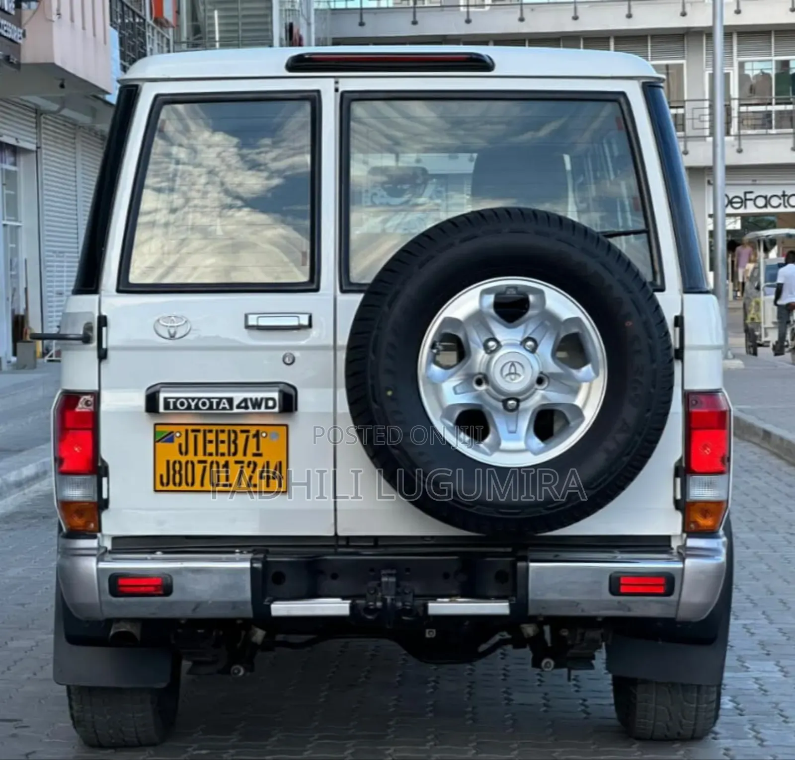 Toyota Land Cruiser 2013 White