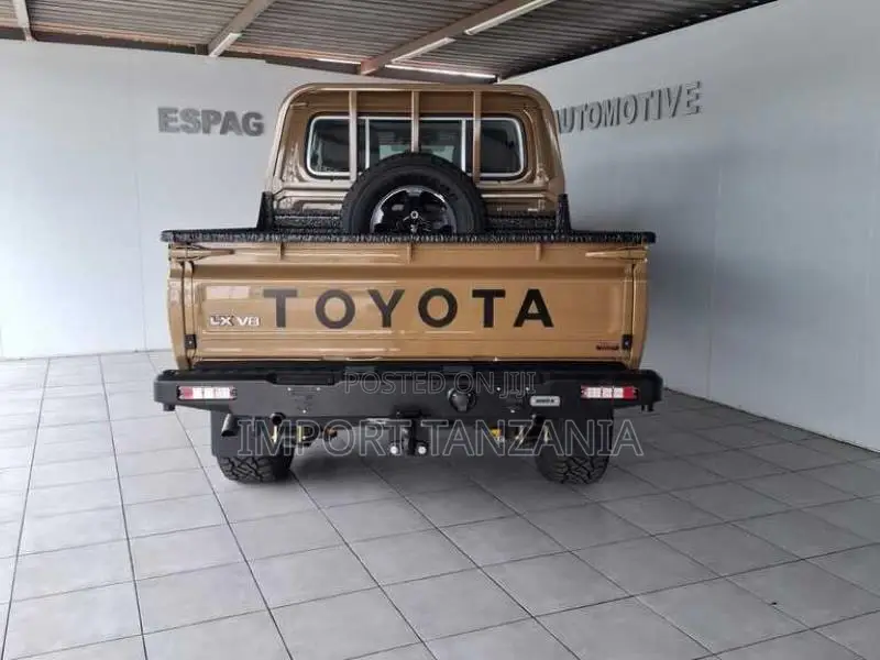 Toyota Land Cruiser 2025 Beige