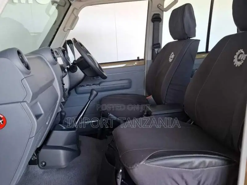 Toyota Land Cruiser 2025 Beige