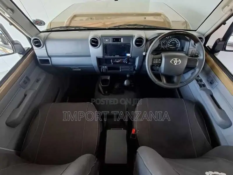 Toyota Land Cruiser 2025 Beige