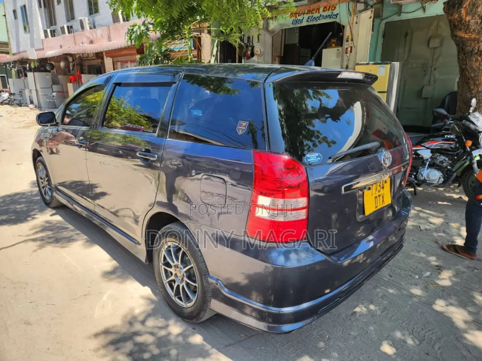 Toyota Wish 2005 Gray