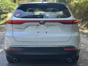 Toyota Harrier 2022 White