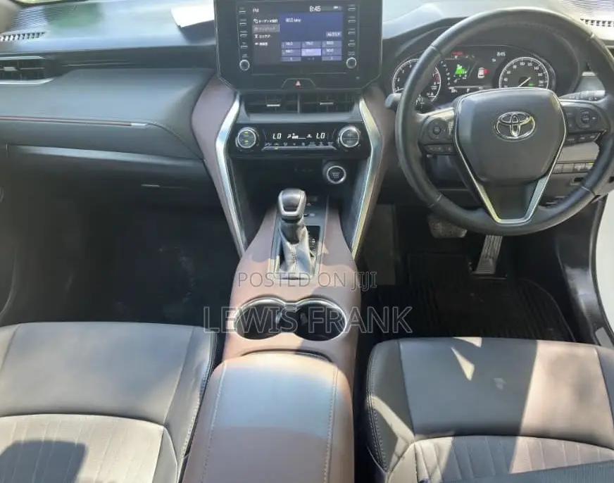 Toyota Harrier 2022 White