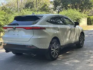 Toyota Harrier 2022 White