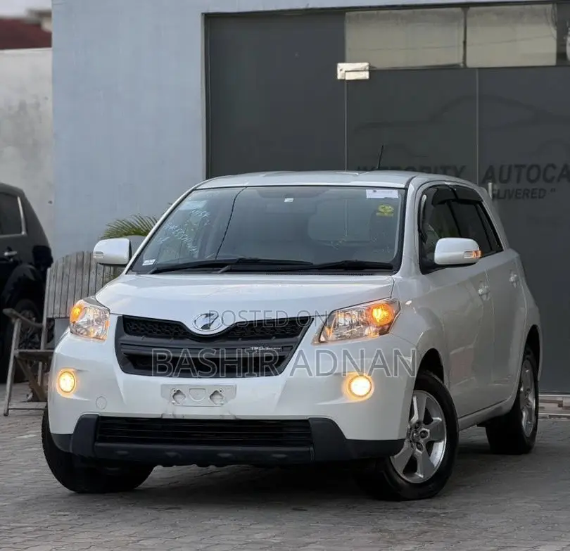 Toyota IST 2008 Pearl