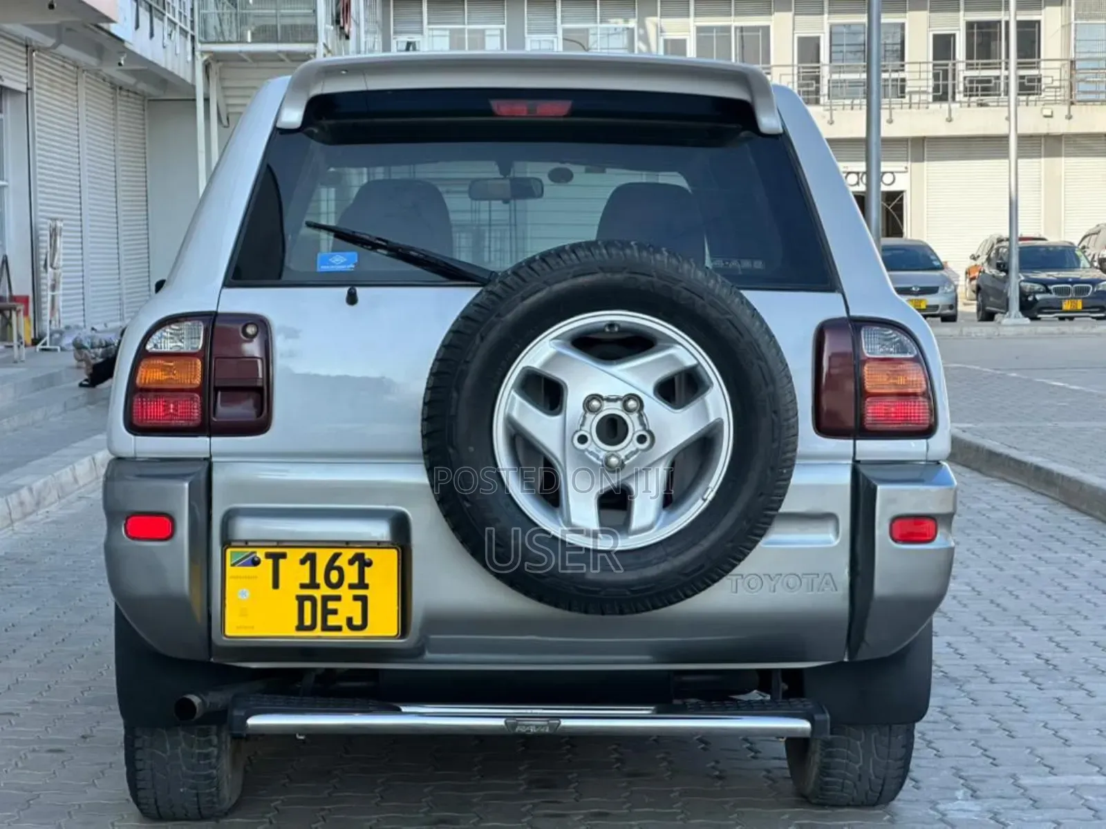 Toyota RAV4 1999 White
