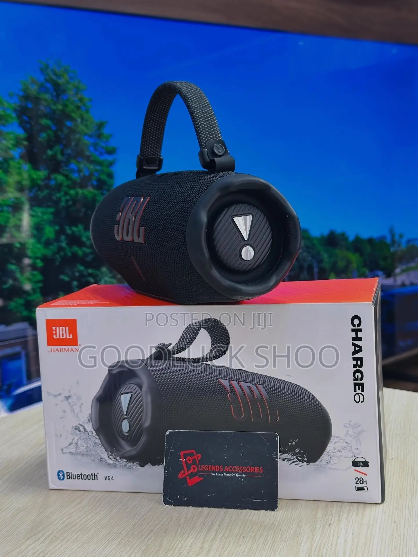 JBL Charge 6 - Portable Waterproof Drop-Proof Bluetooth Speaker