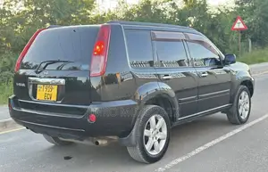 Nissan X-Trail 2006 Black
