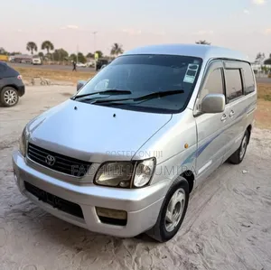 Toyota Noah 2002 Silver