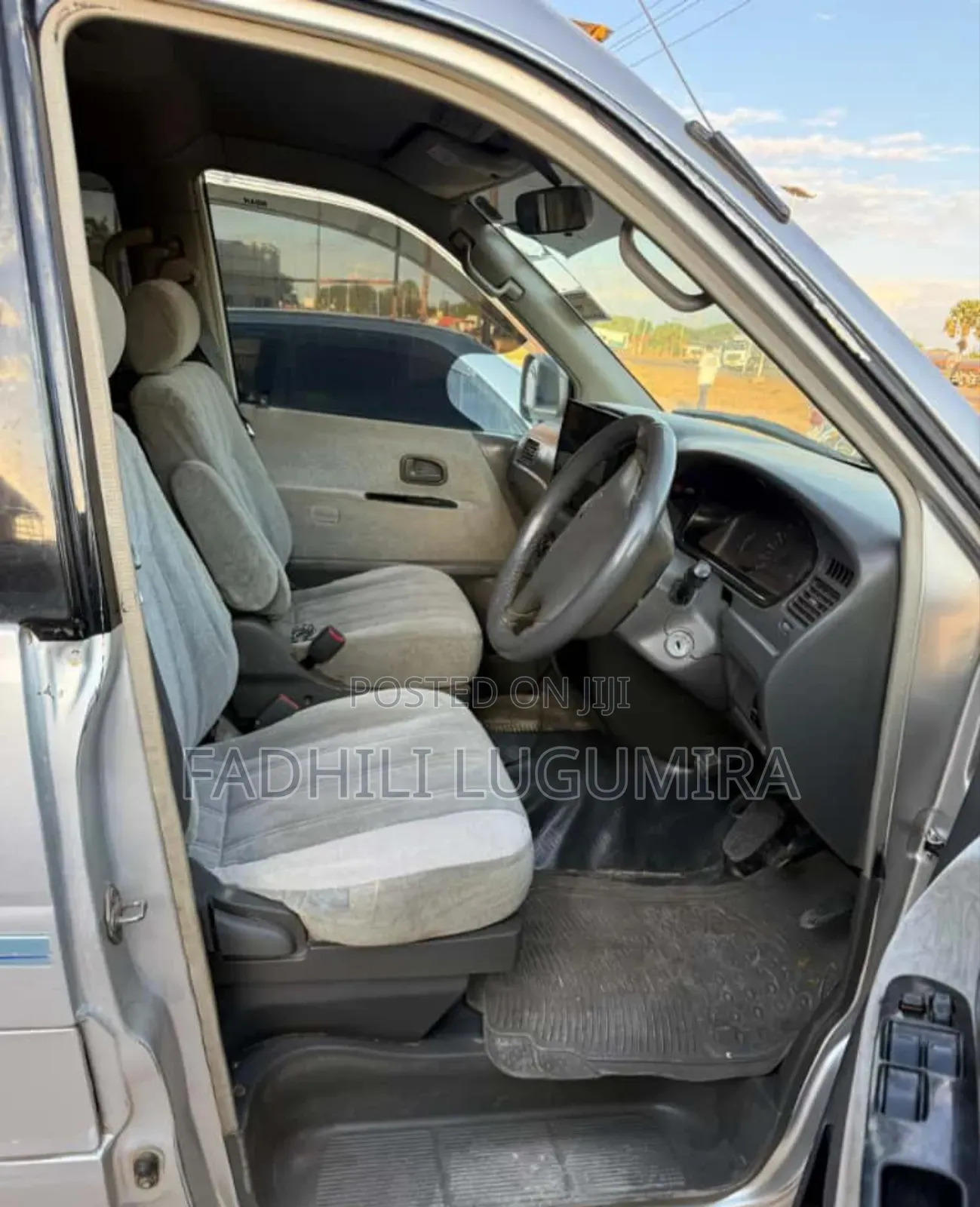 Toyota Noah 2002 Silver