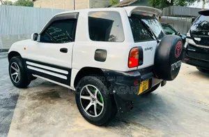 Toyota RAV4 1996 White