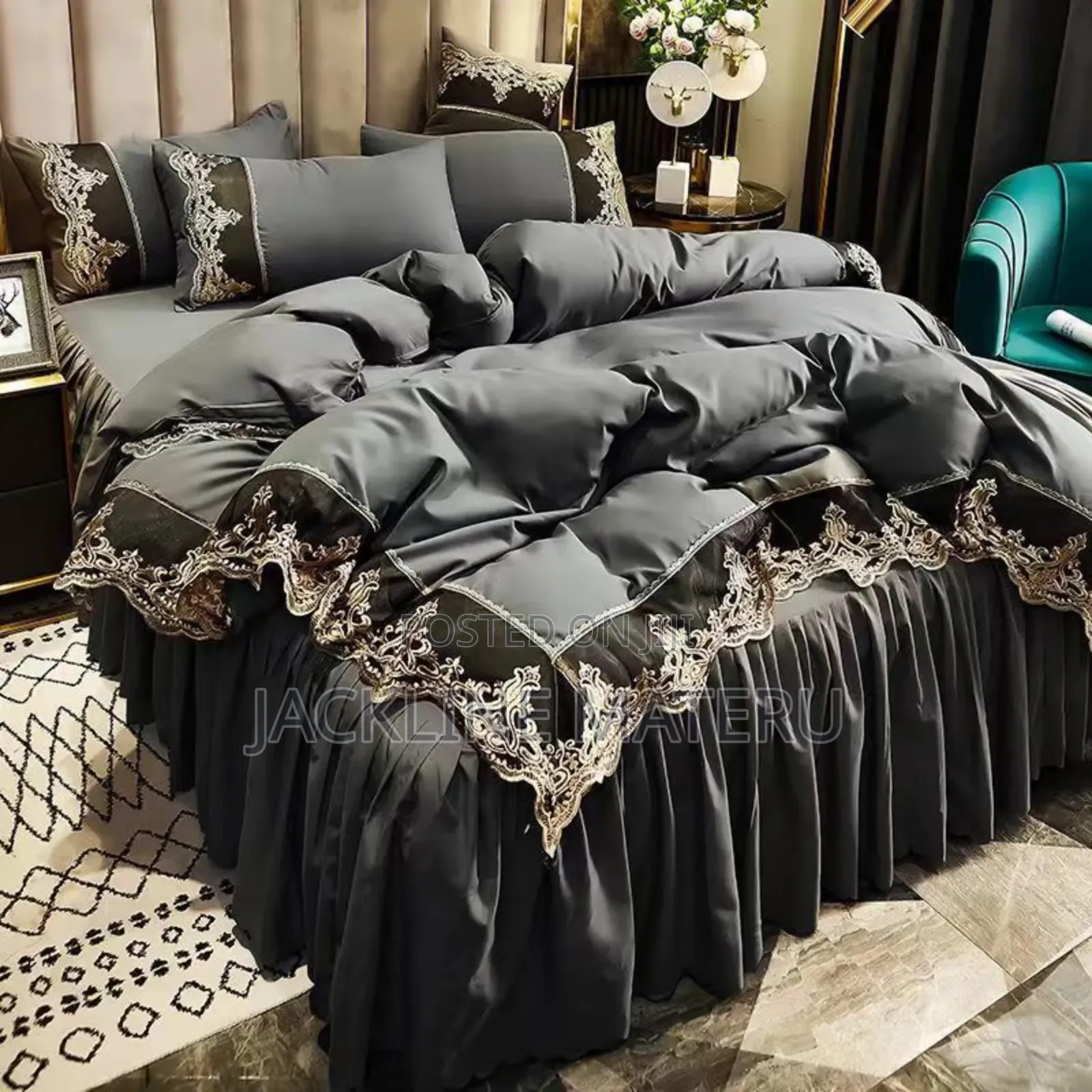 Duvet Cover and Bed Skirt Size 6*7