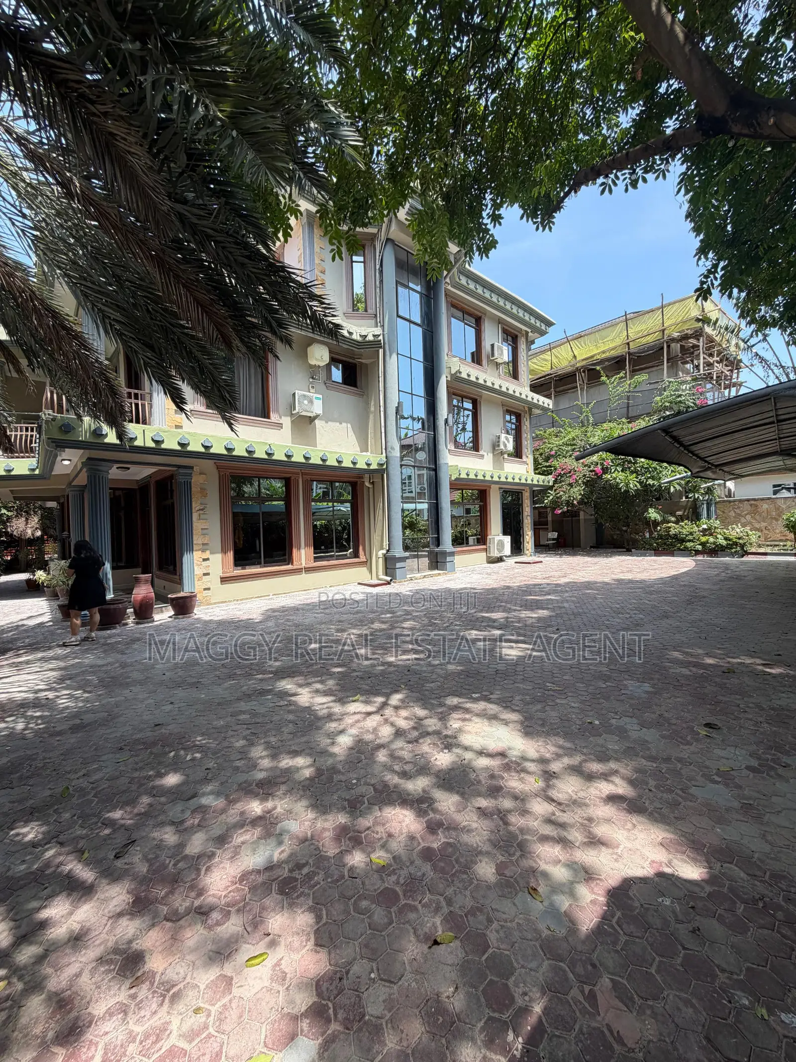 Furnished 8bdrm House in Msasani, Masaki for rent