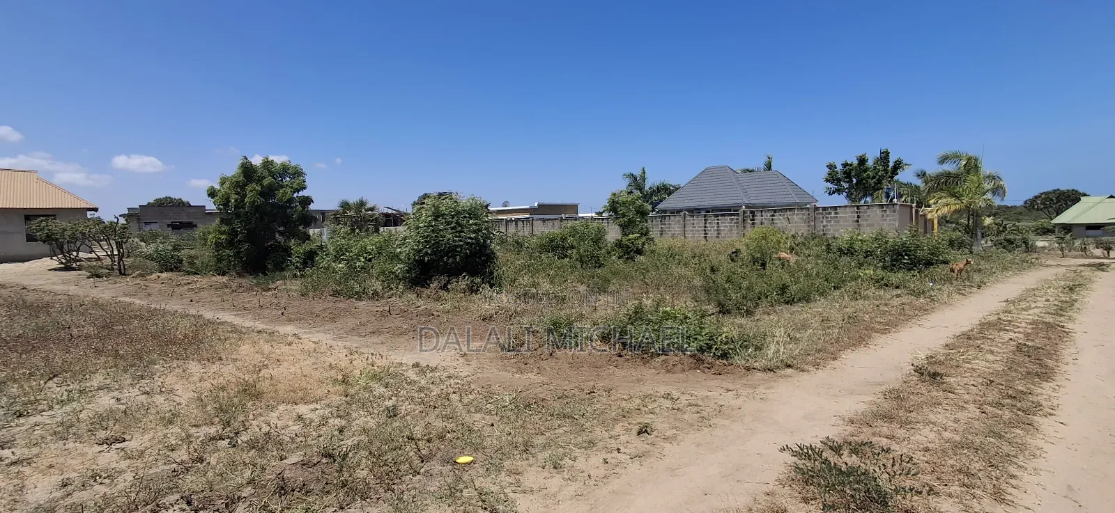 Kiwanja Kinauzwa Mbweni Mpiji