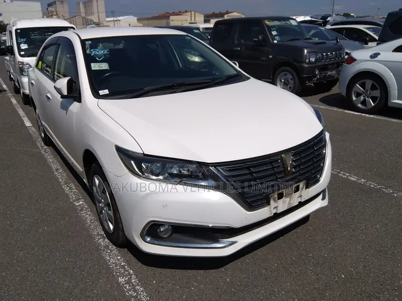 Toyota Premio 2017 Pearl