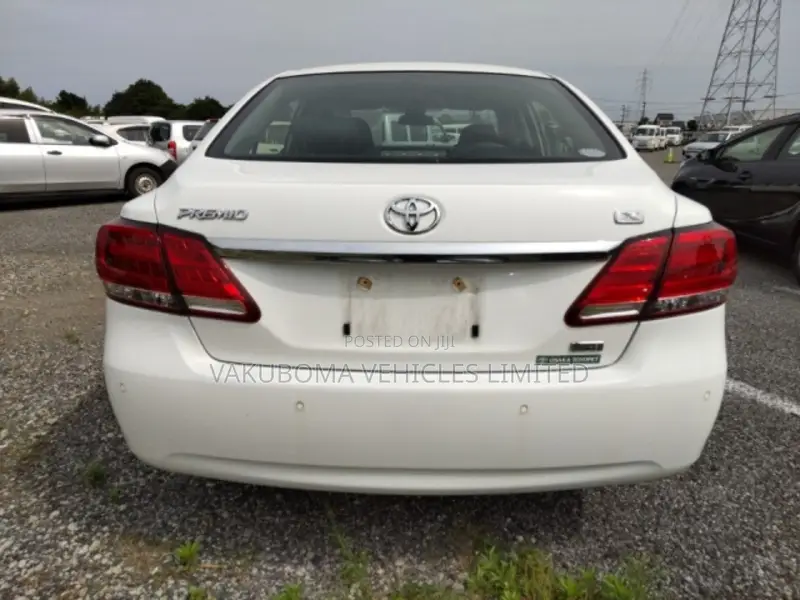 Toyota Premio 2017 Pearl