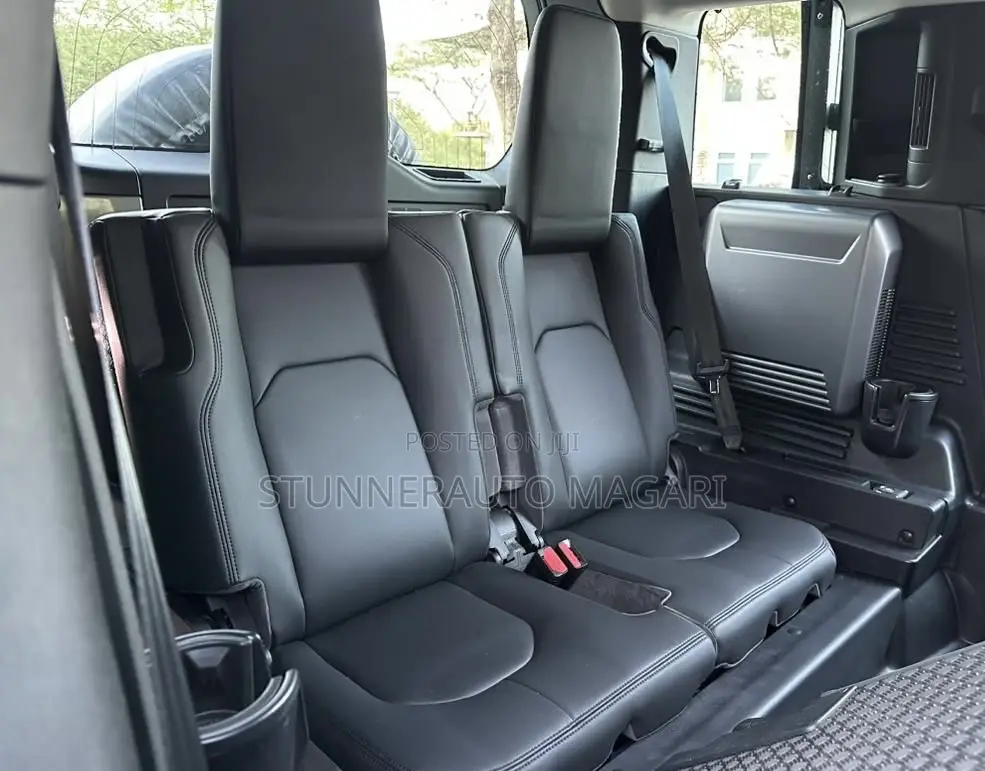 New Land Rover Defender 2022 Green