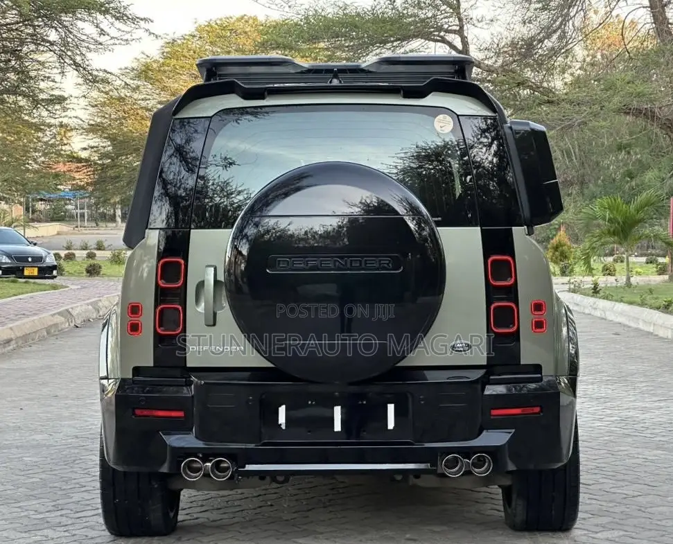New Land Rover Defender 2022 Green