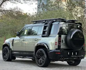 New Land Rover Defender 2022 Green