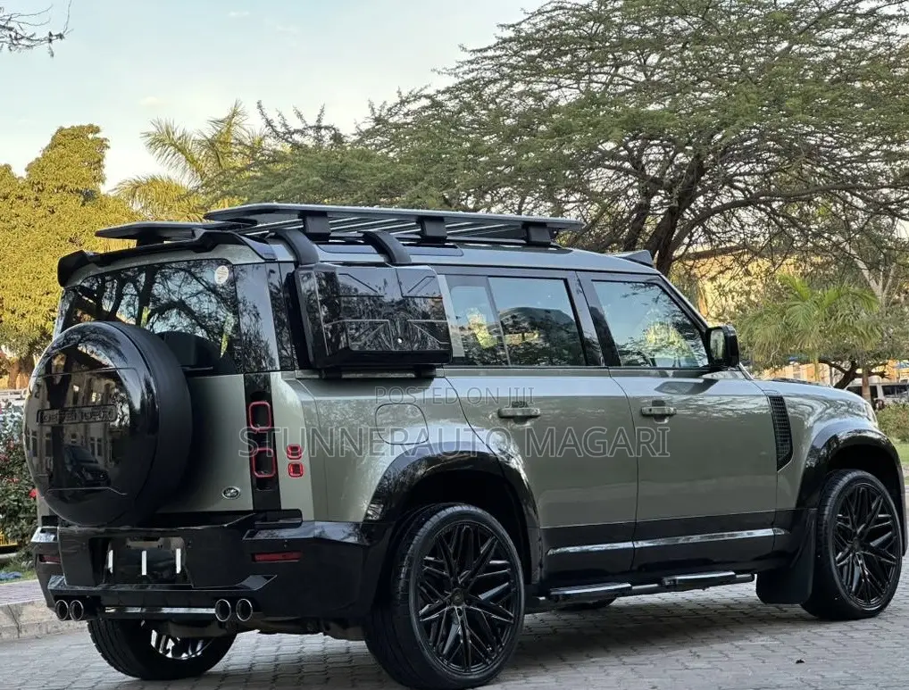 New Land Rover Defender 2022 Green