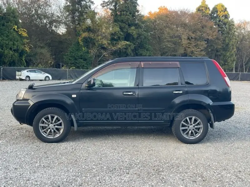 Nissan X-Trail 2004 Black