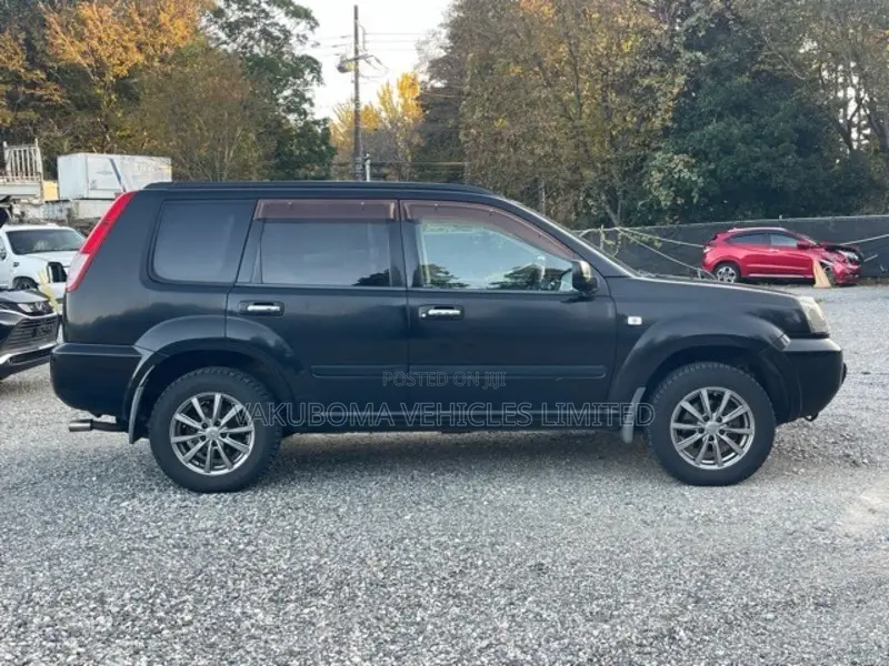 Nissan X-Trail 2004 Black