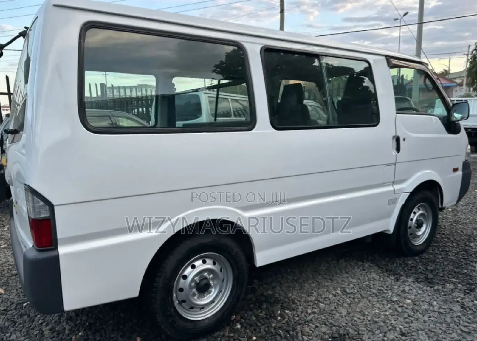 Nissan Vanette 2012 White