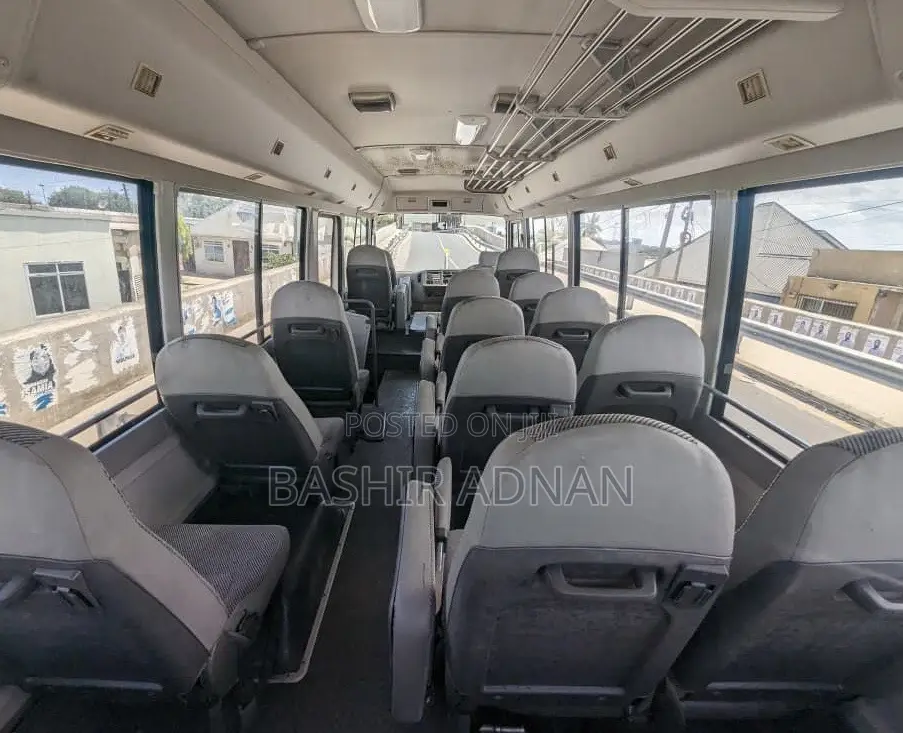 Mitsubishi Fuso Rosa 1995 Grey