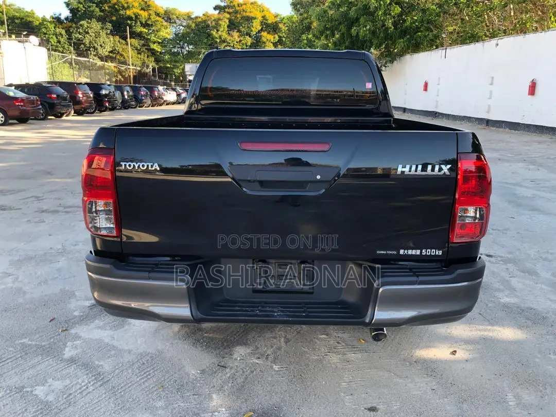 Toyota Hilux Revo Double Cab Deisel 2.4 AWD 2019 Black