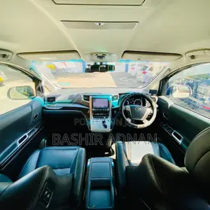 Toyota Alphard 3.5 Petrol FWD 2013 White
