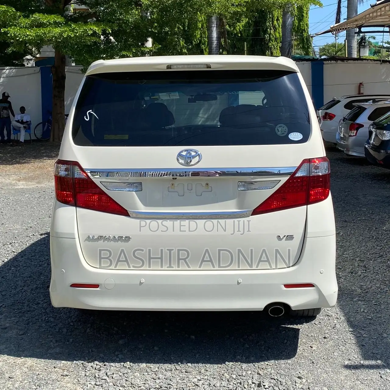 Toyota Alphard 3.5 Petrol FWD 2013 White