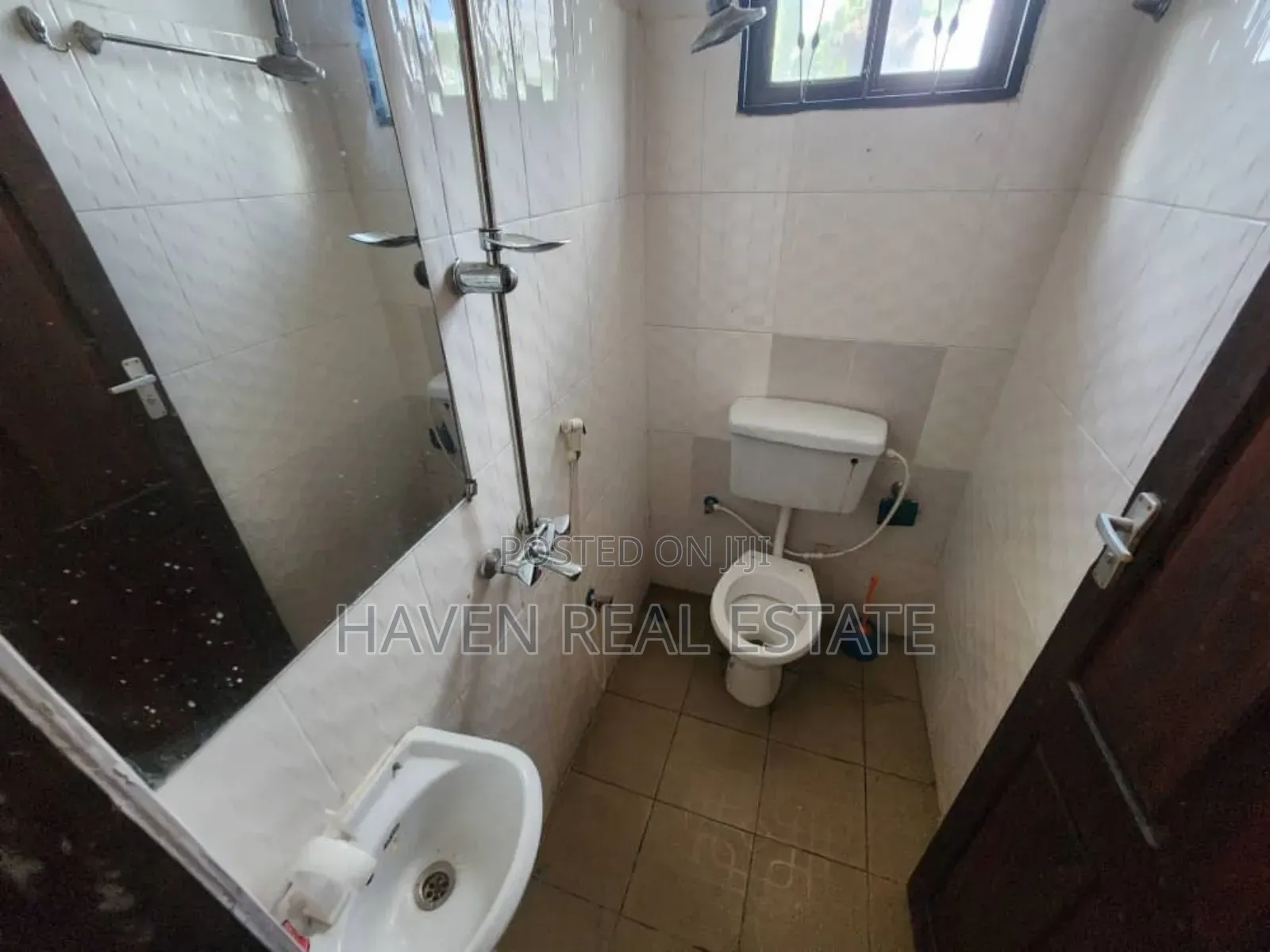 Lodge Inauzwa Kitunda Pentagon