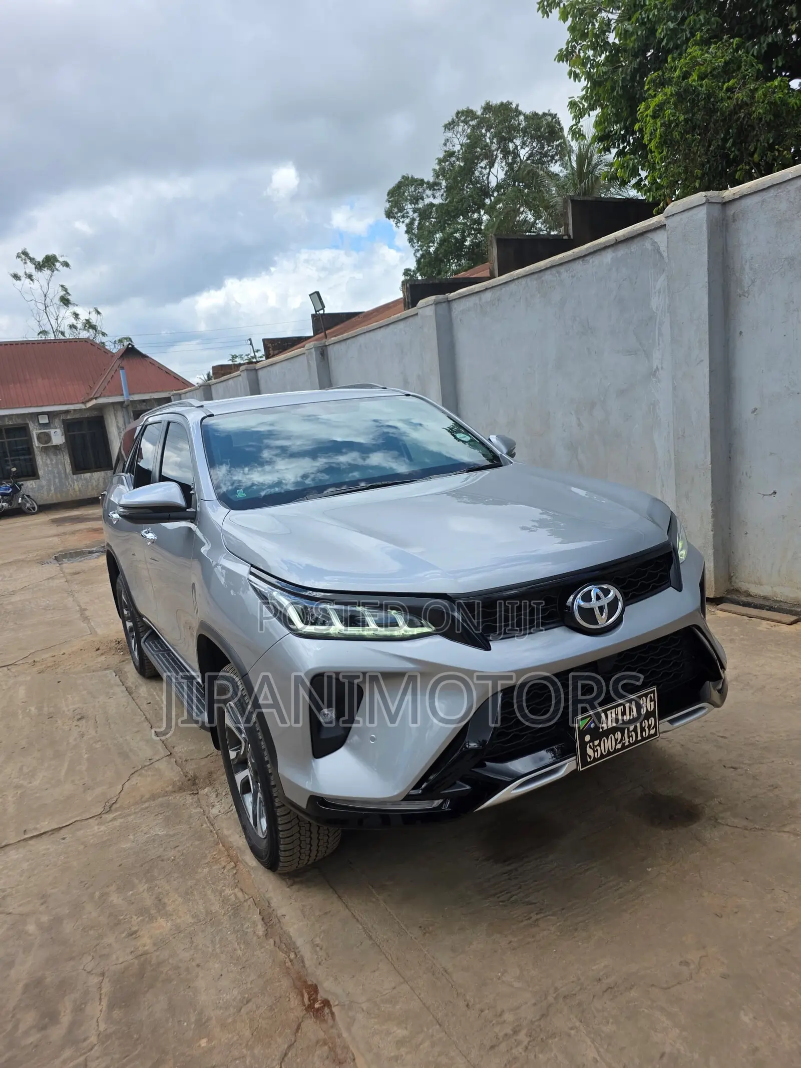 Toyota Fortuner 2.4 D AWD 2024 Silver