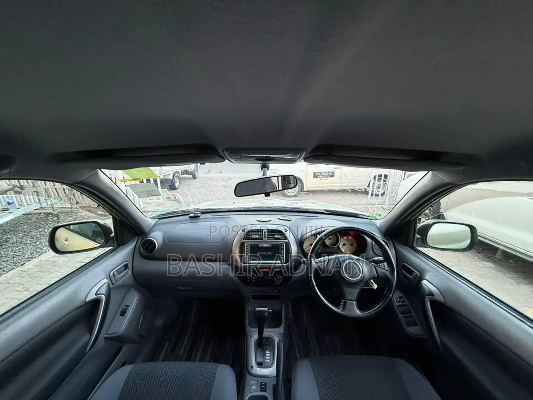 Toyota RAV4 2002 Gold