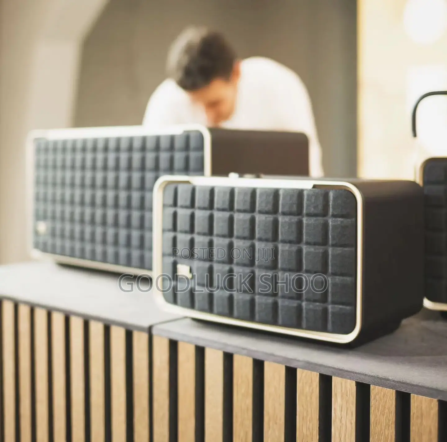 JBL Authentics 200 Smart Home Speaker With Wi-Fi
