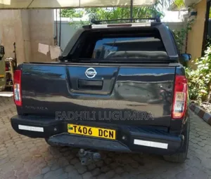 Nissan Navara 2007 Black