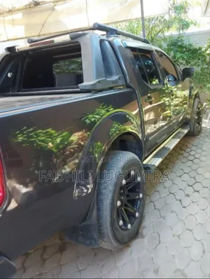 Nissan Navara 2007 Black