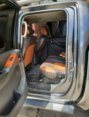 Nissan Navara 2007 Black