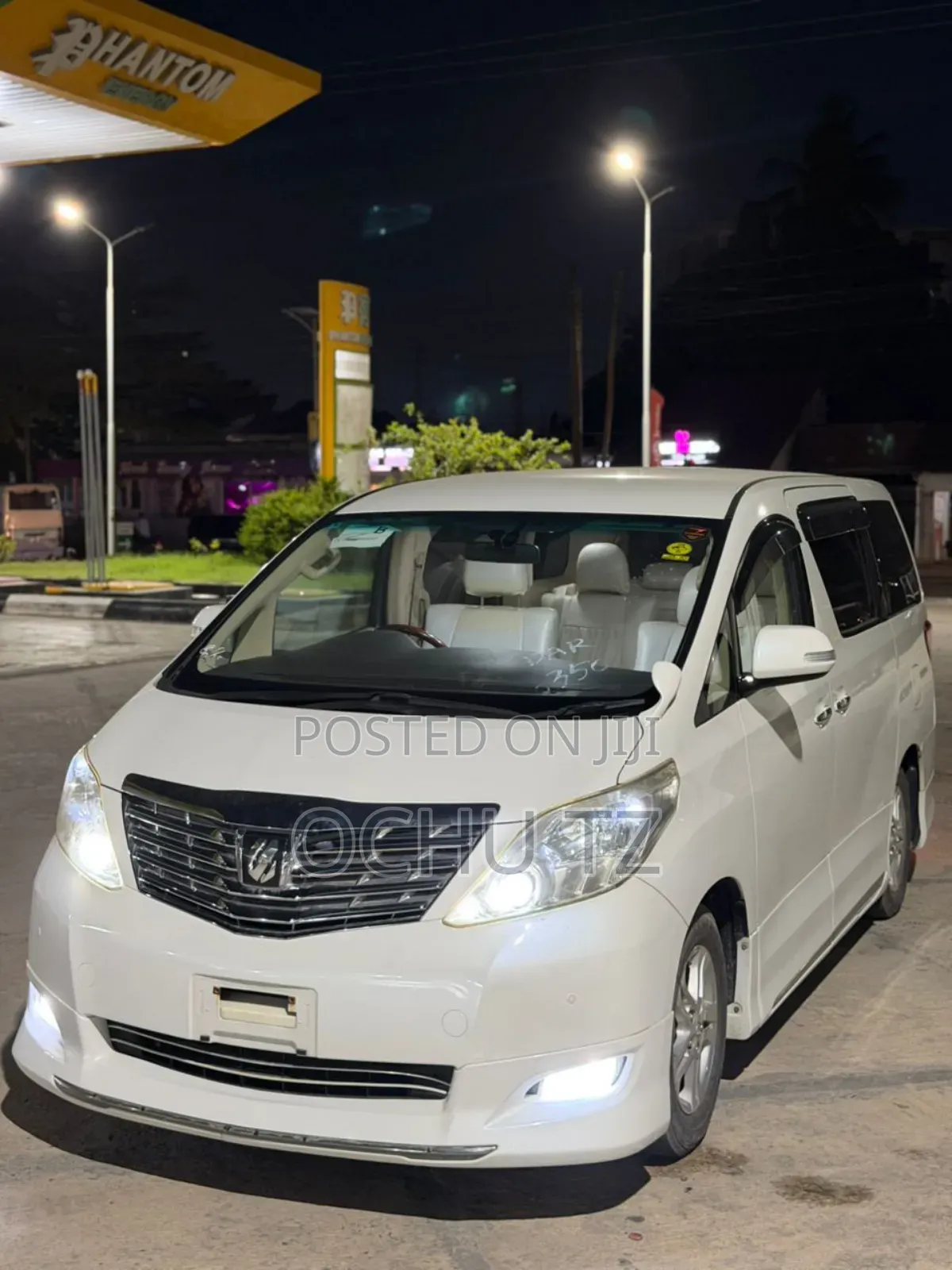 Toyota Alphard 2010 White