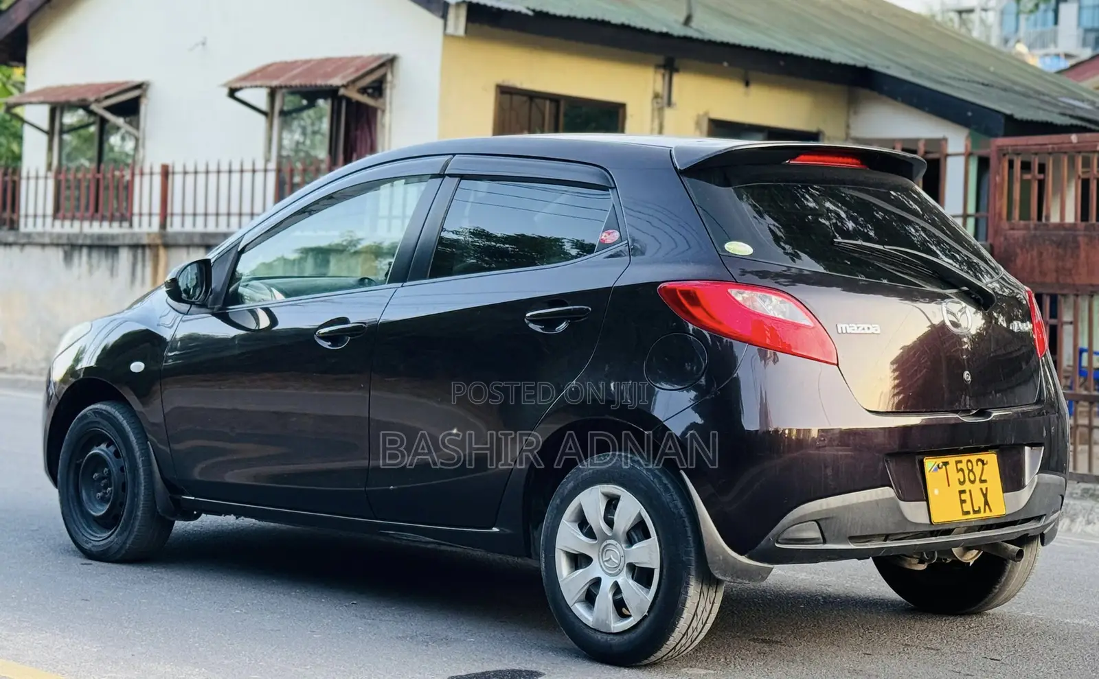 Mazda Demio 2009 Burgundy